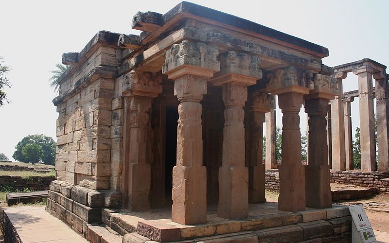 File:Sanchi temple 17.jpg