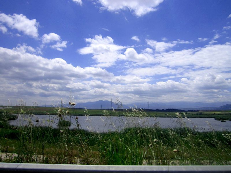 File:Smilkovci Lake, 6.JPG