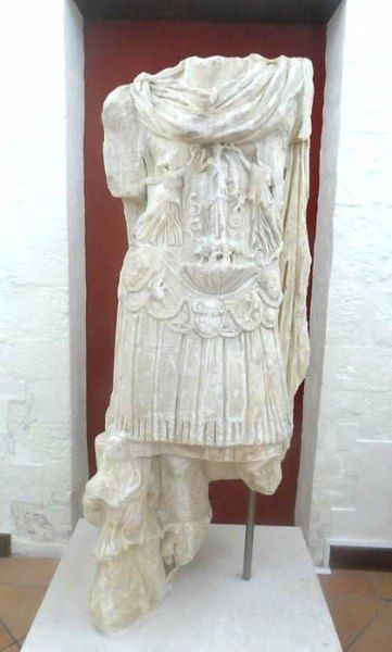 File:Statue Hadrian.jpg