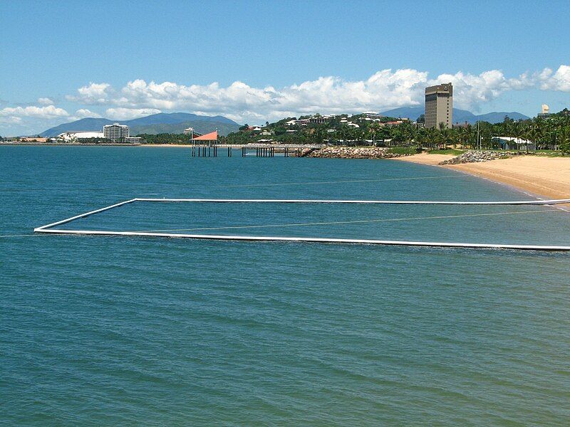 File:Strand Townsville, Queensland.jpg