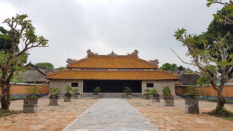 File:Tu-Duc-Royal-Tomb.jpg