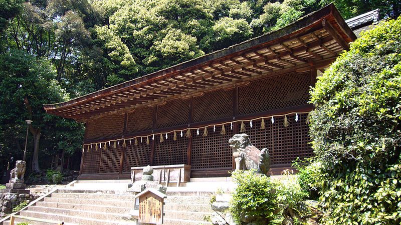 File:Ujigami jinja01 2816.jpg