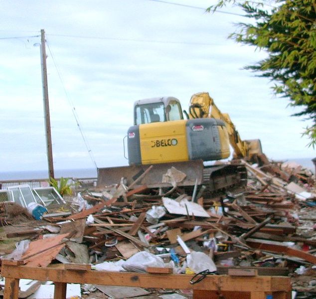 File:Crushed house.JPG