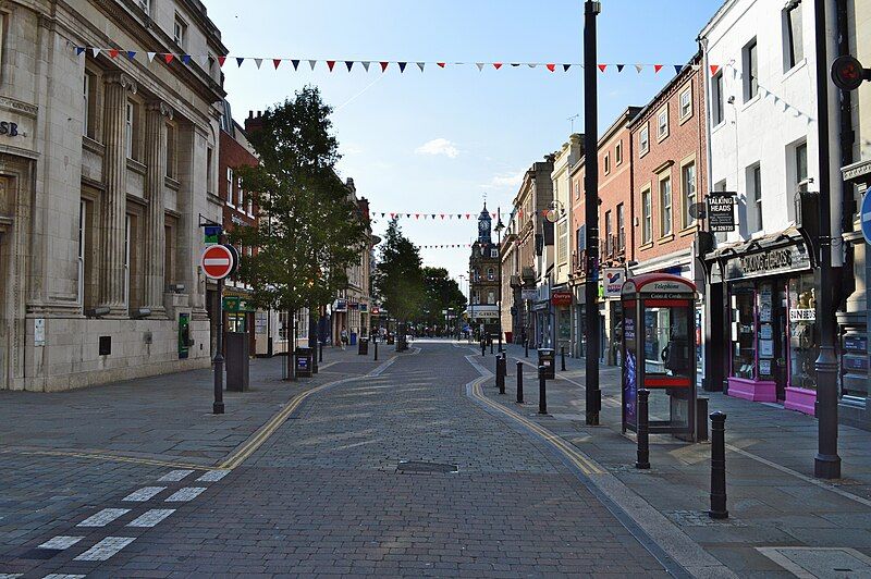 File:Doncaster Town Center.JPG