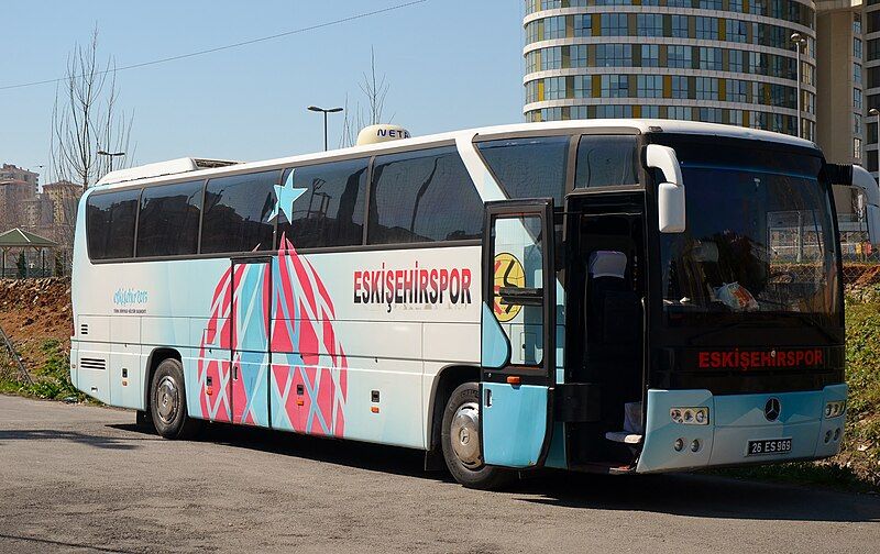 File:EskişehirsporClubBus.JPG