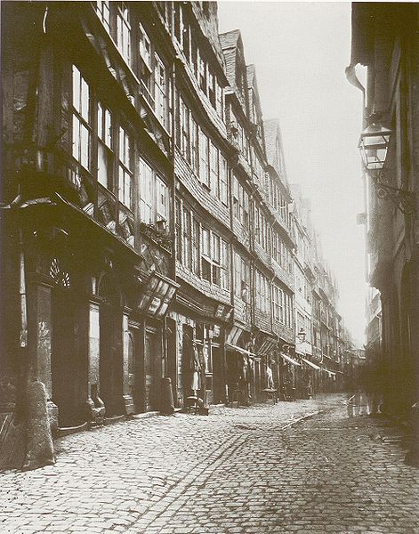 File:Frankfurt Judengasse 1868.jpg