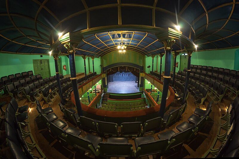 File:Gaiety Theater Shimla.jpg