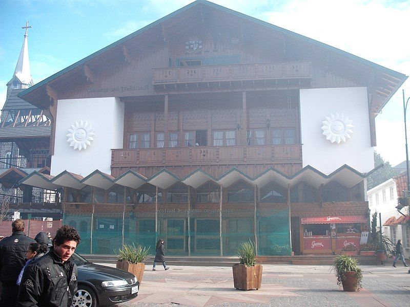 File:Gramado (6050998315).jpg