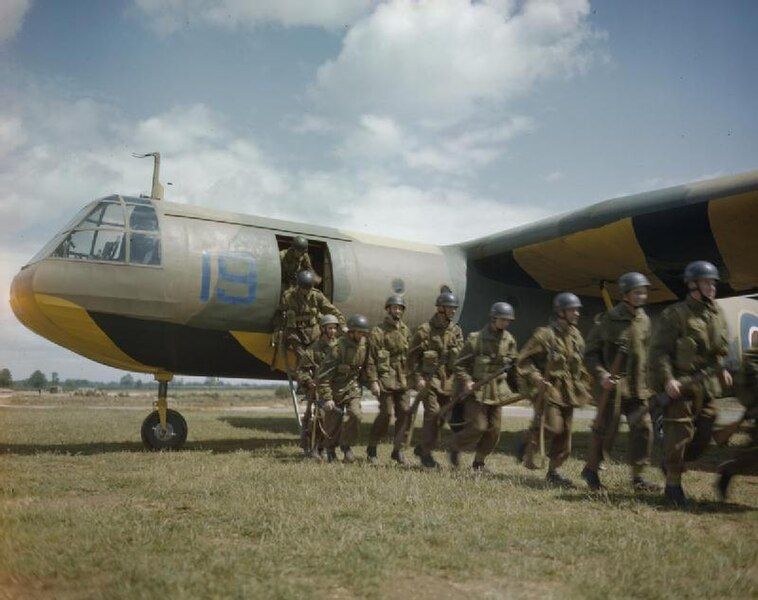 File:Horsa glider.jpg