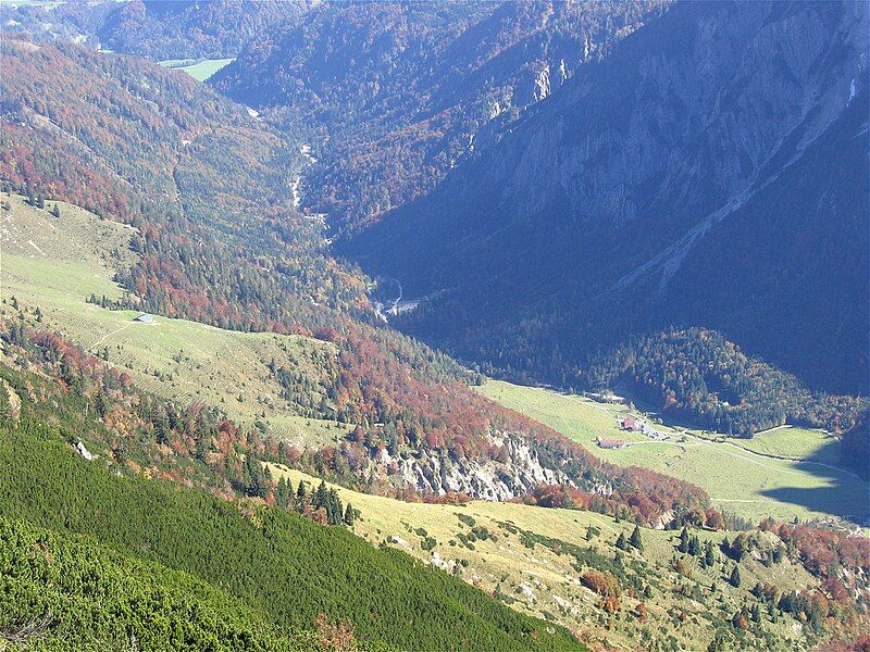 File:Kaiserbachtal-1.jpg