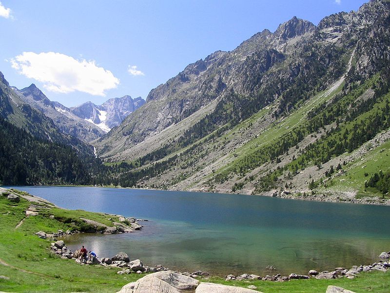 File:Lago de Gaube.JPG