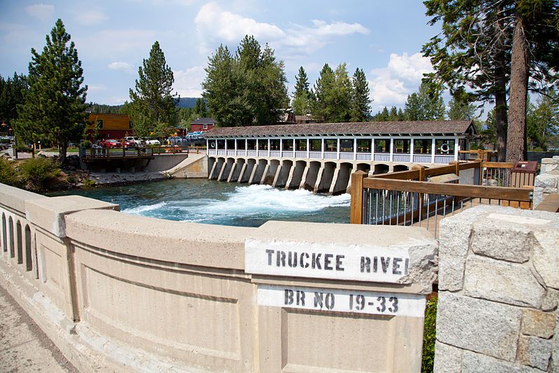 File:Lake Tahoe Dam-4.jpg