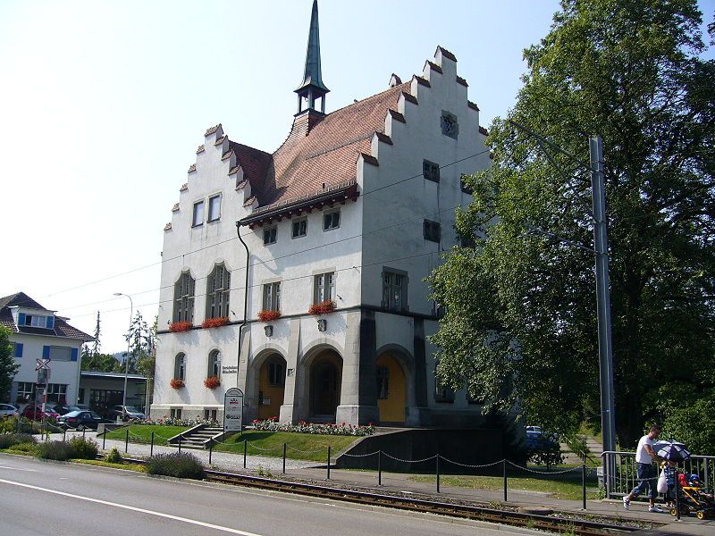 File:MünchwilenGerichtshaus.JPG