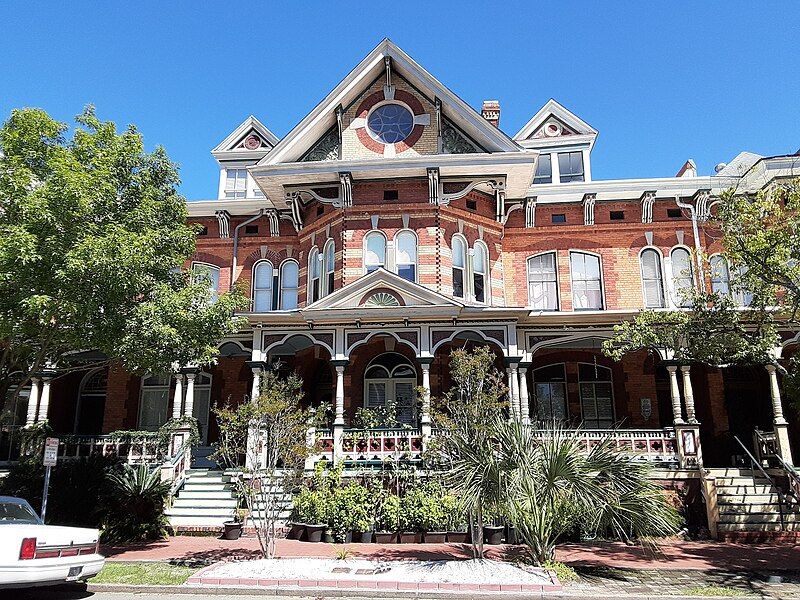 File:McMillan Row House.jpg