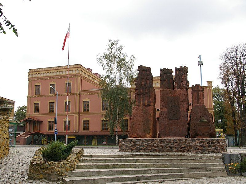 File:Ostrowiec 20071006 1247.jpg