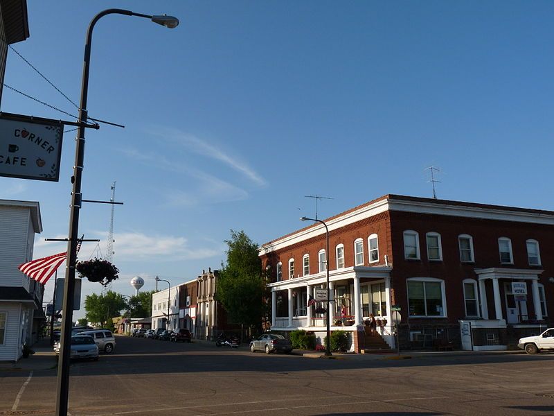 File:Owen Wisconsin downtown.jpg