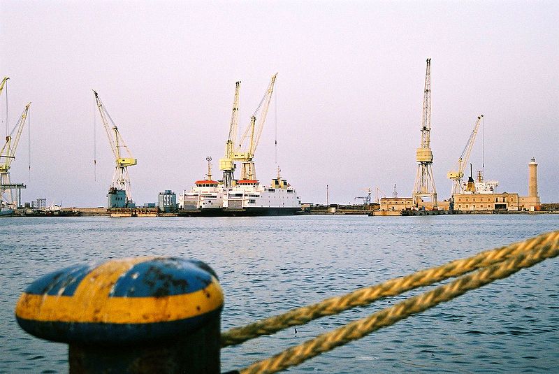 File:Palermo-Harbour-bjs-3.jpg