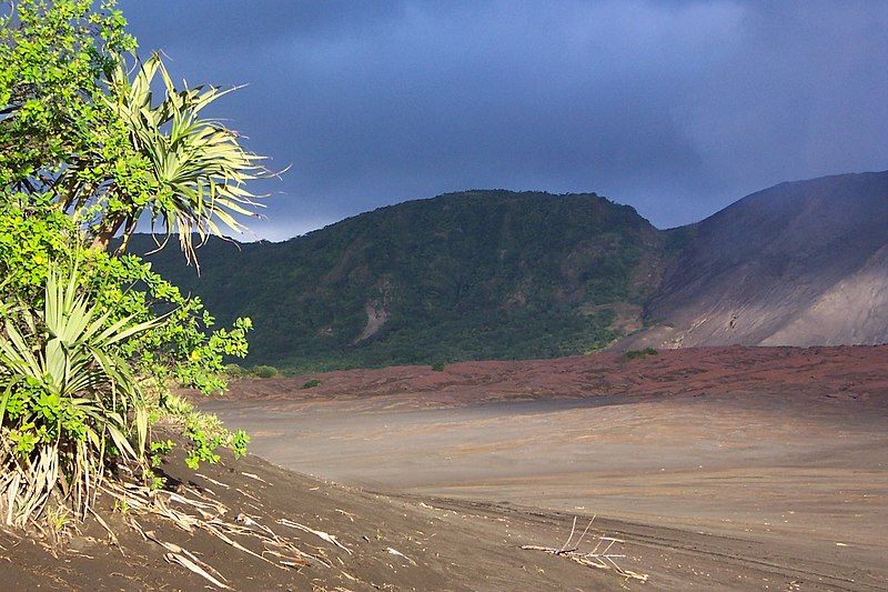 File:Vanuatu Tanna Yasur.JPG