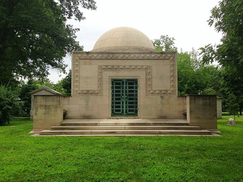 File:Wainwright Tomb 2013.jpg