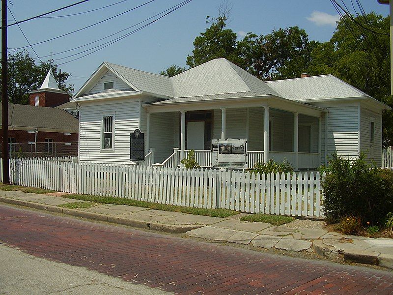 File:YatesRutherfordHouse.jpg