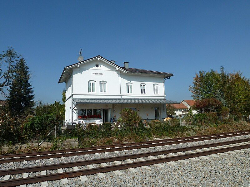 File:Bahnhof Pforzen.JPG