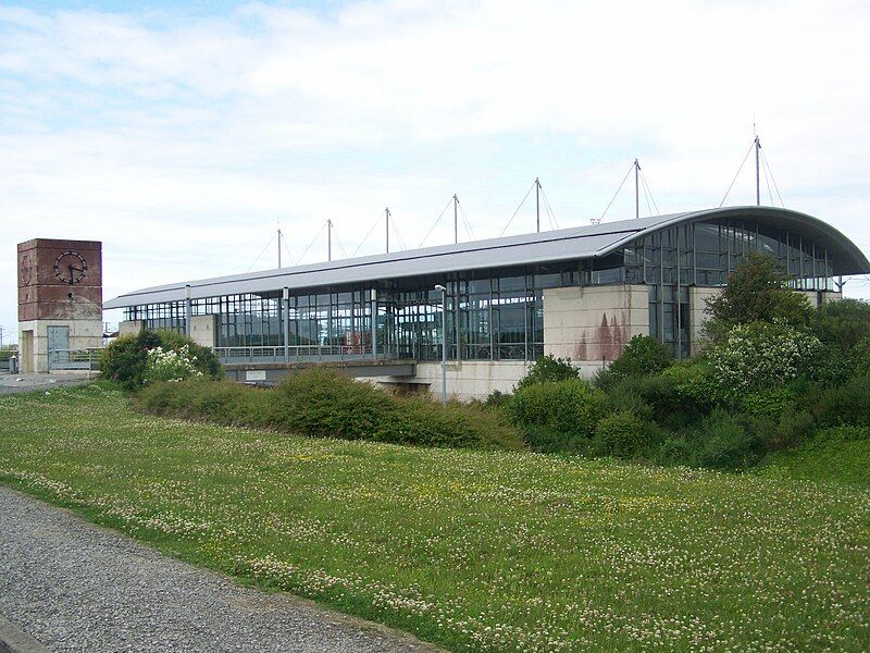 File:Gare de Calais-Fréthun.JPG