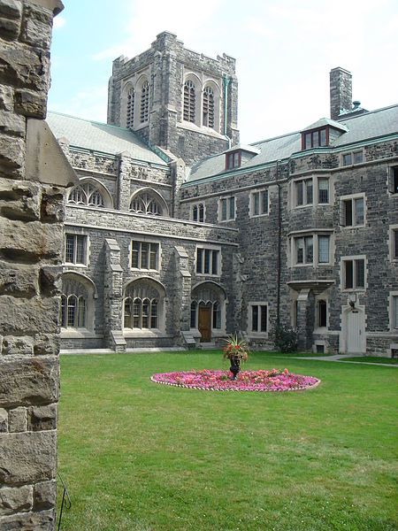 File:Knox courtyard1.jpg