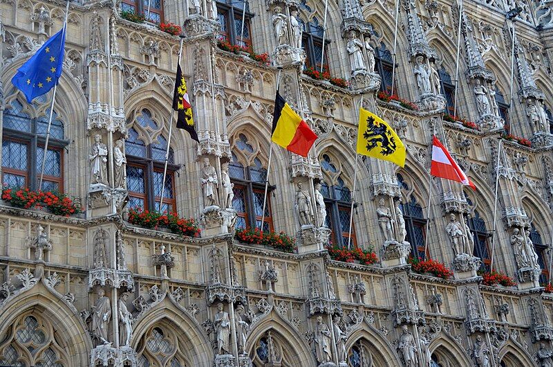 File:Leuven Rathaus detail2.JPG