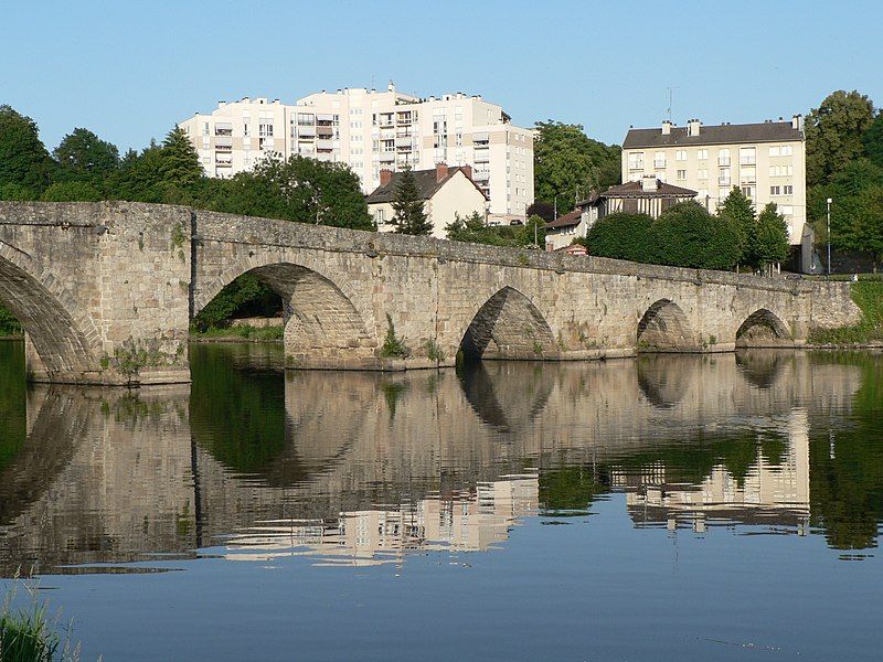 File:Limoges Pont Saint-Martial.jpg