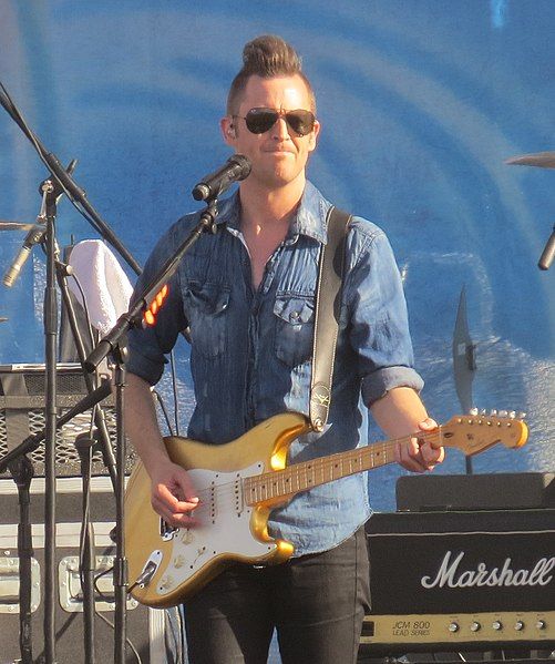 File:Lincoln Brewster (cropped).jpg