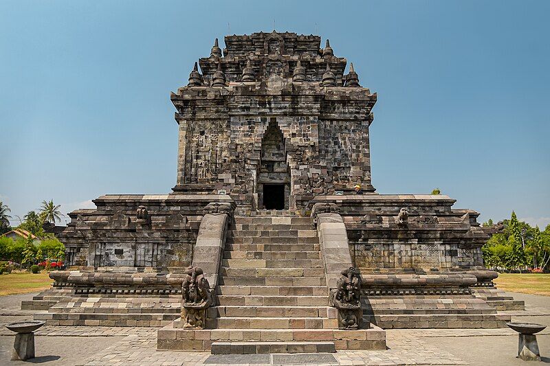 File:Mendut Temple (52298785685).jpg