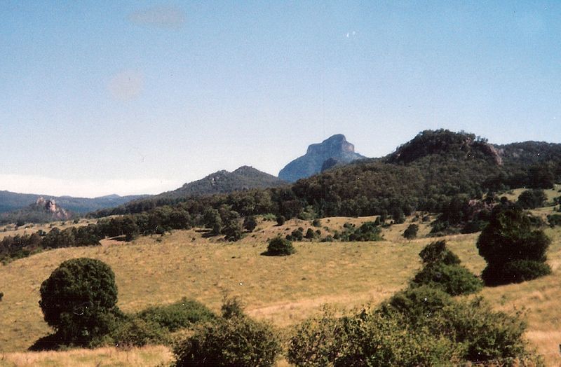 File:Mount Lindesay 2.jpg