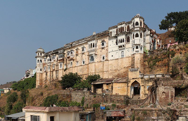 File:Omkareshwar Palace 02.jpg