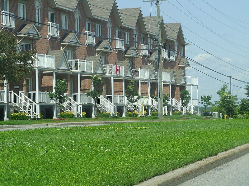 File:Orleans housing.JPG