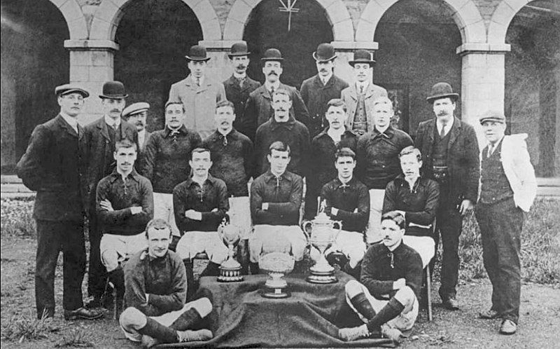 File:Shelbourne F.C 1906.jpg