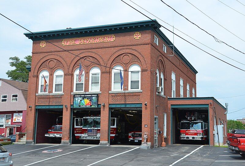 File:Skowhegan Fire Department.jpg