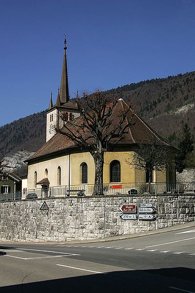 File:Vallorbe-Kirche.jpg