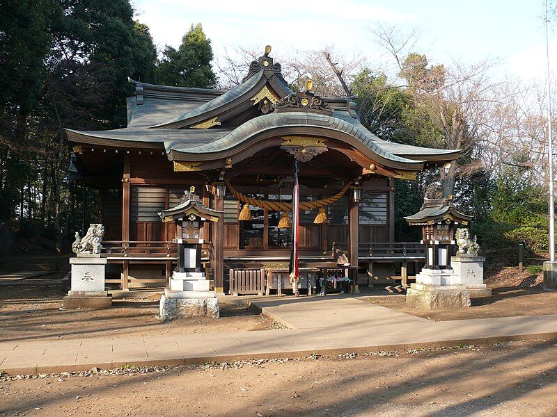 File:Waterfall Castle Shrine.JPG