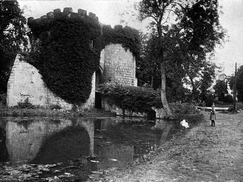 File:Whittington Castle 1910.jpg