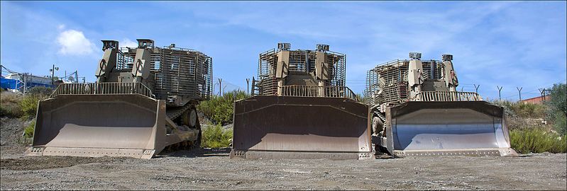 File:3-IDF-D9-bulldozers-Zachi-Evenor-cropped01.jpg