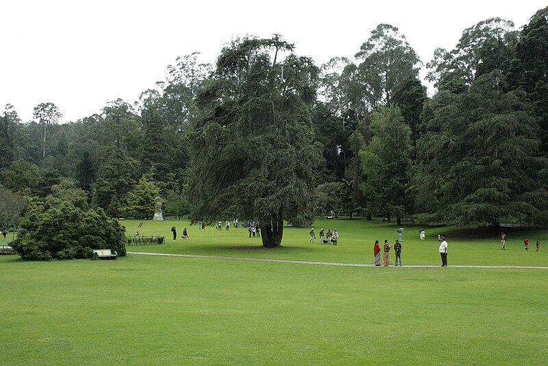 File:Botanical Gardens.jpg