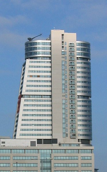 File:BridgewaterPlace2007h.jpg