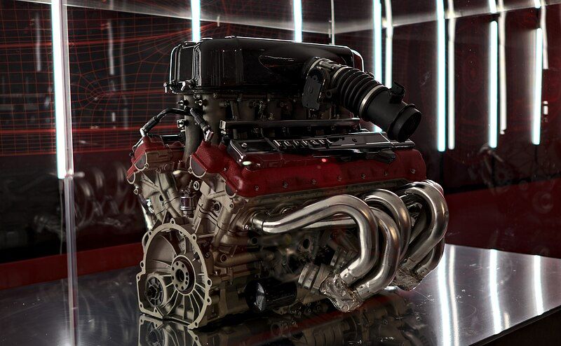 File:Ferrari F140B engine.jpg