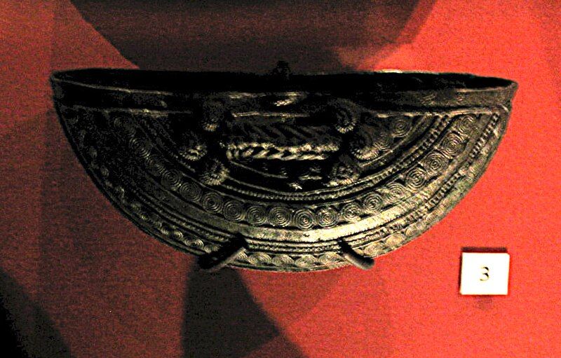 File:Igbo Ukwu vessel.jpg