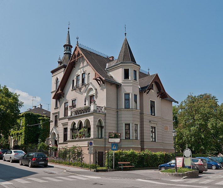 File:Melk Villa Seeböck.jpg