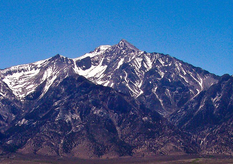 File:MountWilliamsonManzanar2002.jpg