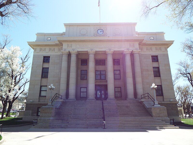 File:Prescott-Building-Yavapai County Courthouse-1918-1.jpg