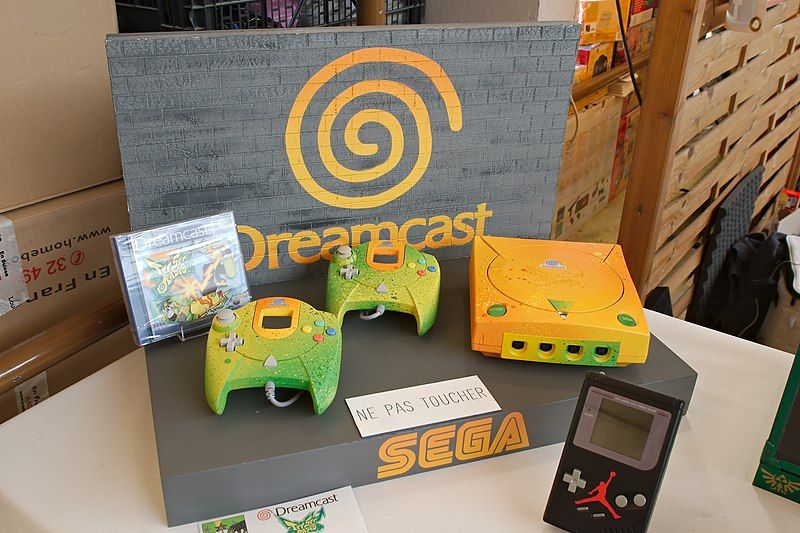 File:Sega Dreamcast (26554838731).jpg