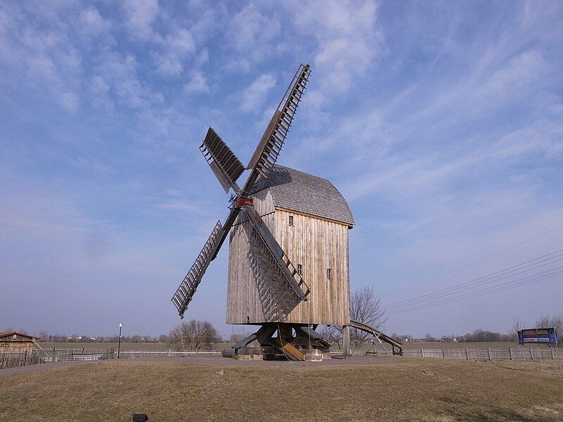 File:Spergau,Windmühle.jpg