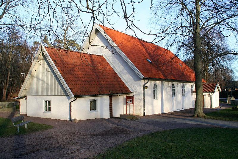 File:Torslanda kyrka.jpg